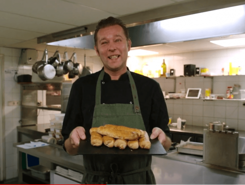 Hier ben ik gegroeid tot de koning van het worstenbroodje.