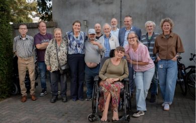 Burgemeester brengt bezoek aan de Nieuwlandstraat 